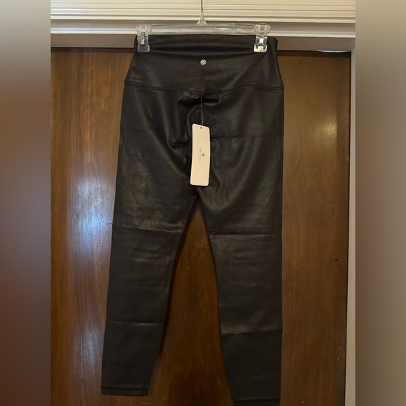 CRZ Yoga Black Leggings - Size M - NWT - Picture 2 of 4